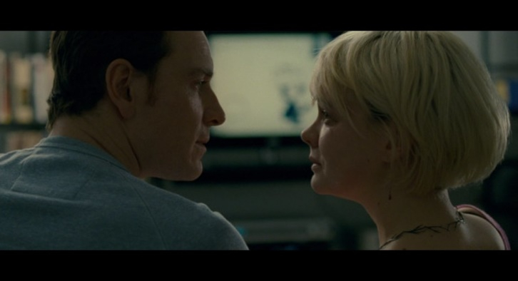 Гороскоп на понедельник: Рыбы спорят, а Водолей избавляется от груза