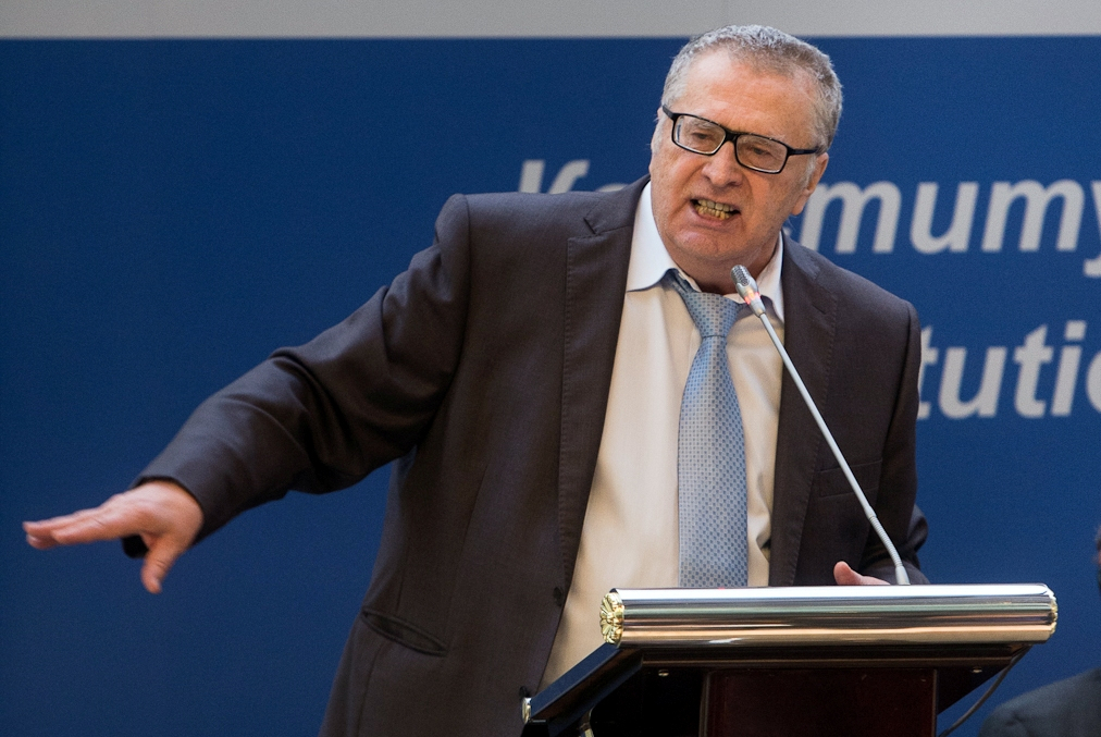 Жириновский первым утвержден кандидатом в президенты России