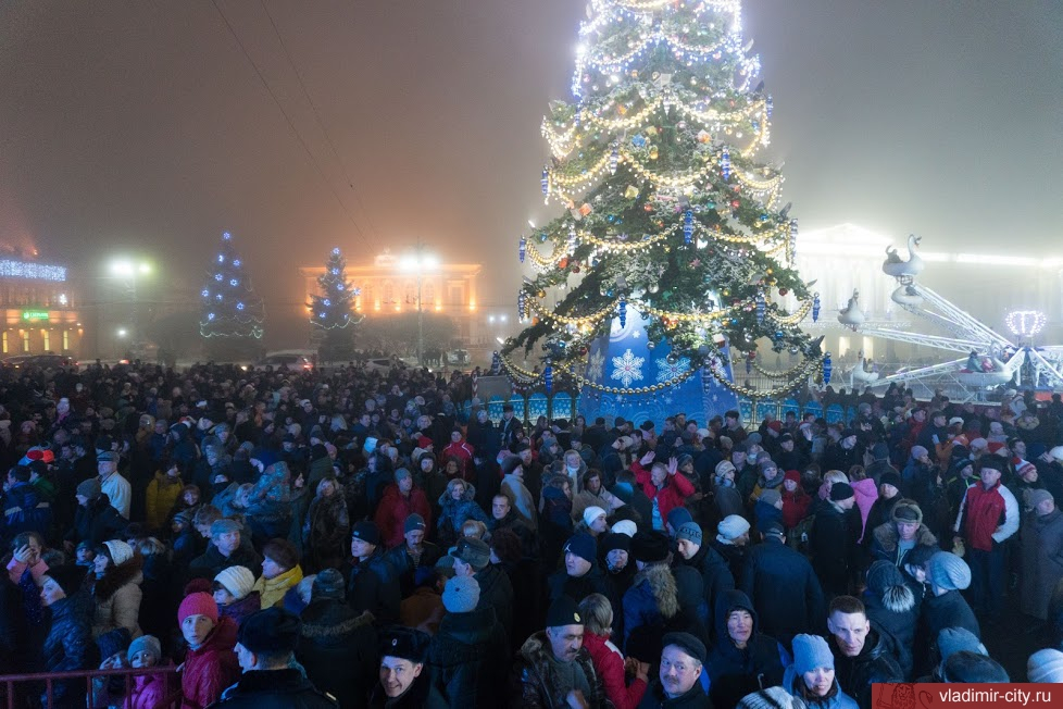Новый 2018 год на улицах Владимира отметили почти 60 000 человек