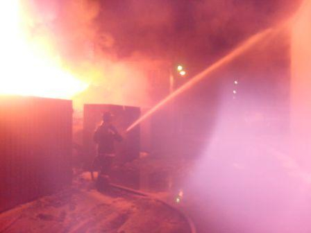 Ночью в Киржаче сгорел магазин, площадью 200 "квадратов"
