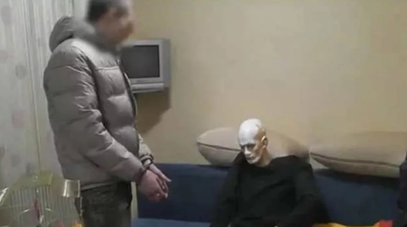 Обезумевший владимирец избил табуретом и изрезал ножом своего приятеля