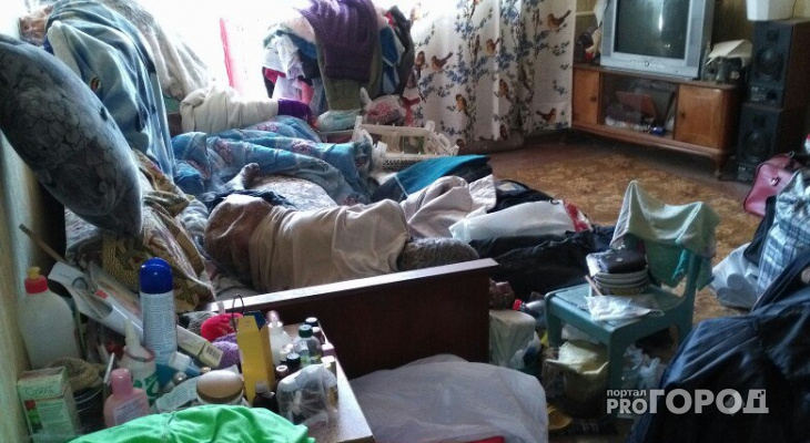 Во Владимире пенсионерка держит в страхе жителей многоэтажного дома