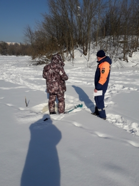 Владимирцев просят не выезжать на лед на автомобилях