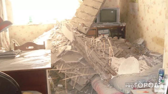 8 марта в жилом доме в Струнино рухнул потолок