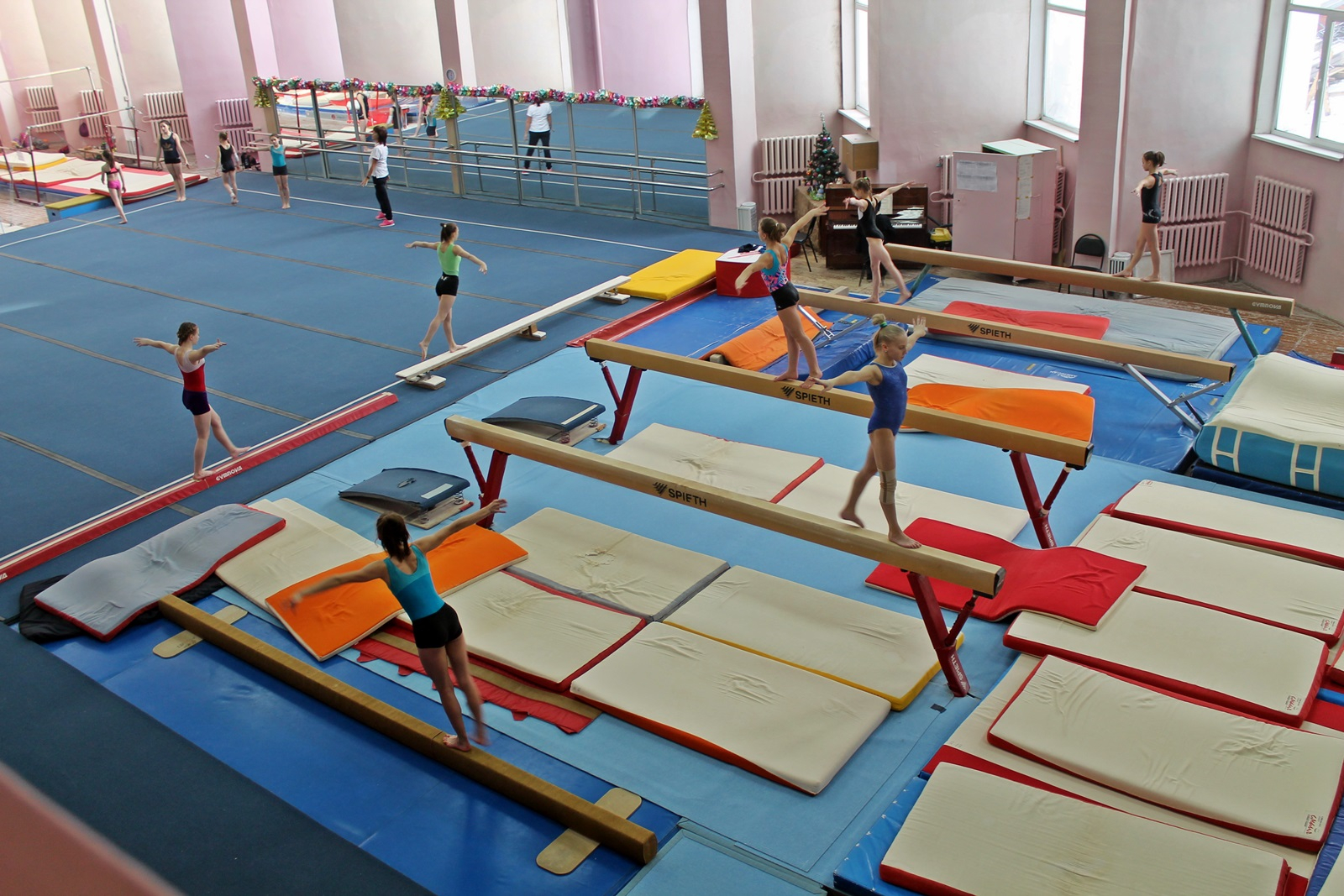 Спортивные учреждения области получат оборудование на сумму 31 млн рублей