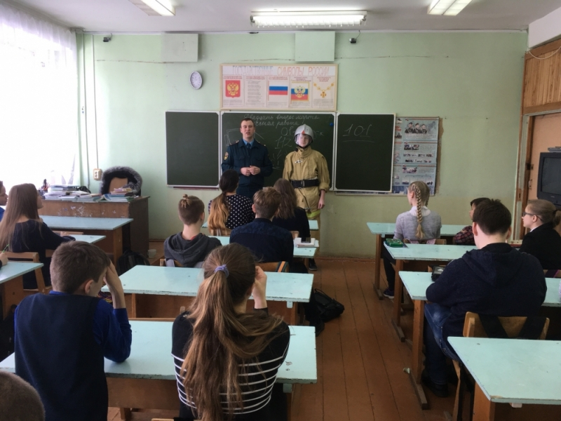 Во Владимирскую школу №10 нагрянули спасатели