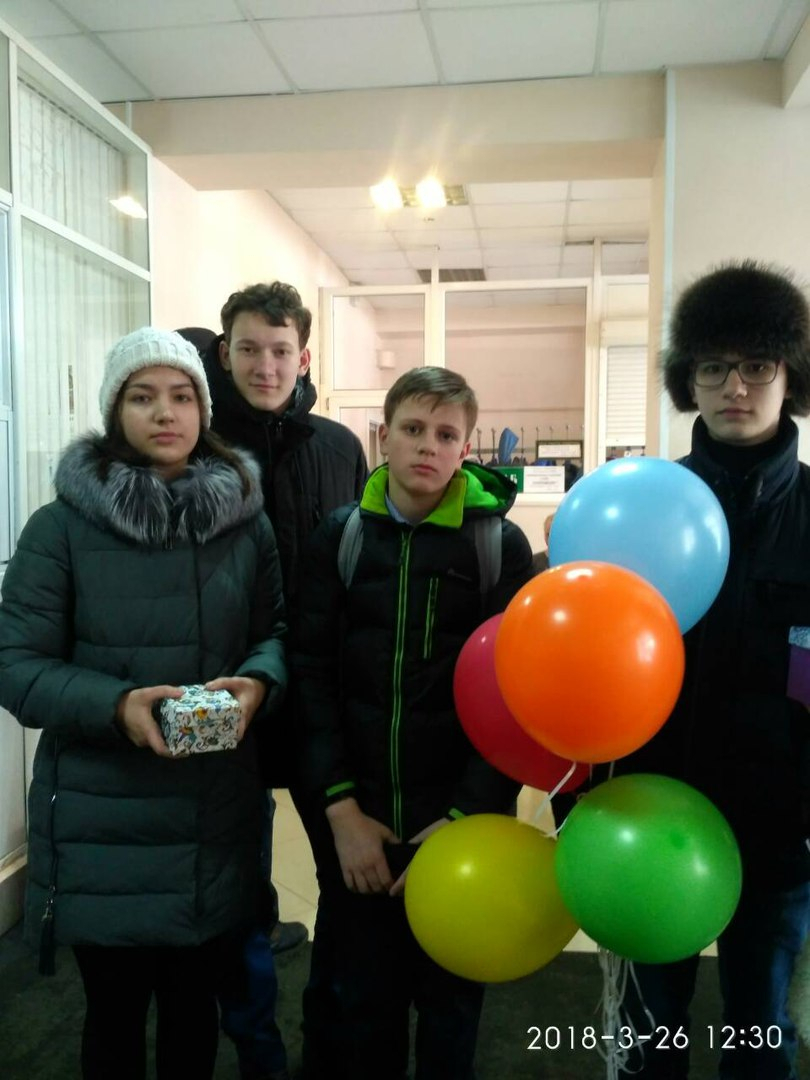 Владимирские гимназисты навестили избитого мальчика в Покрове