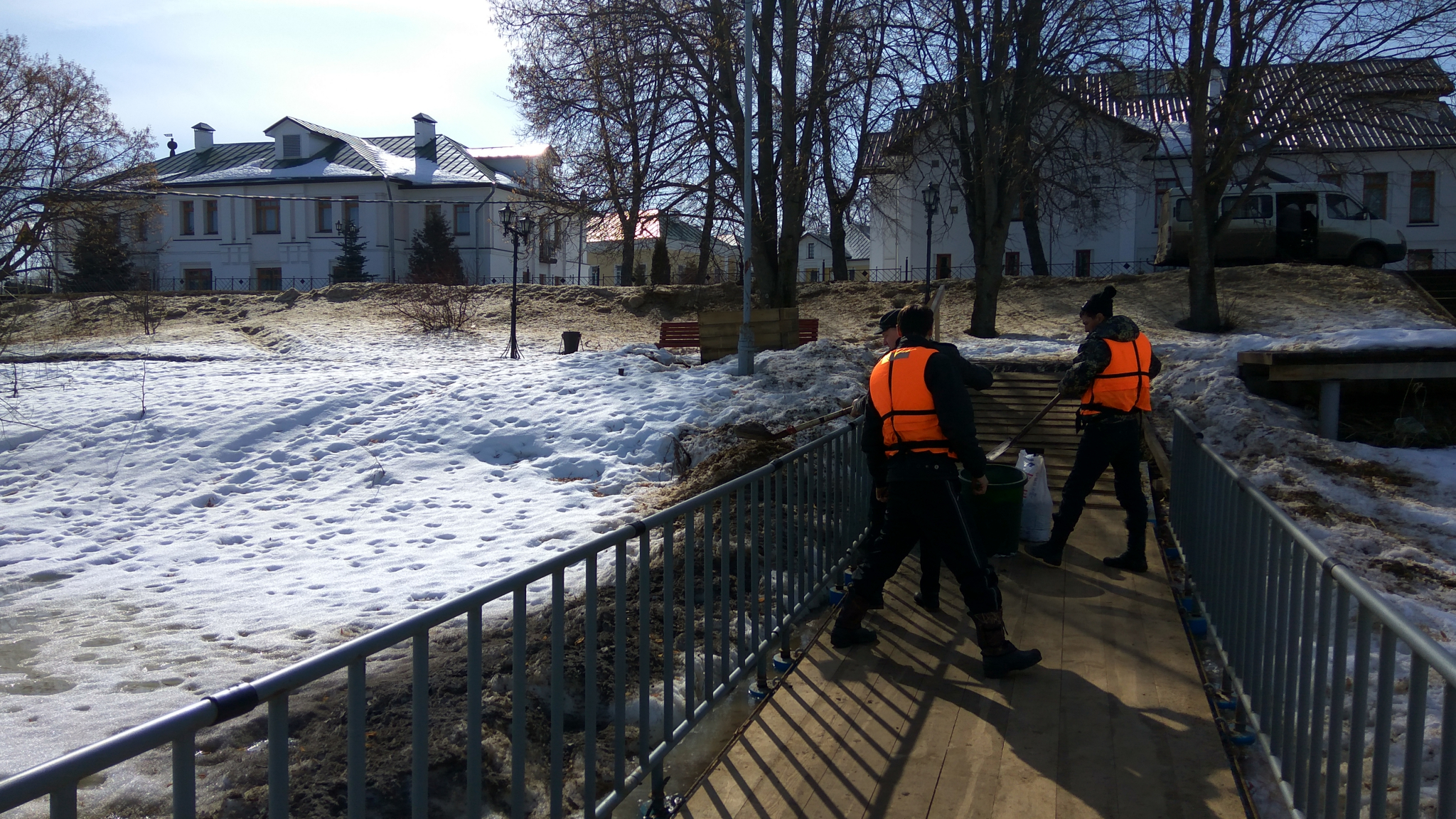 На реке Каменке в черте города Суздаля произведено чернение льда