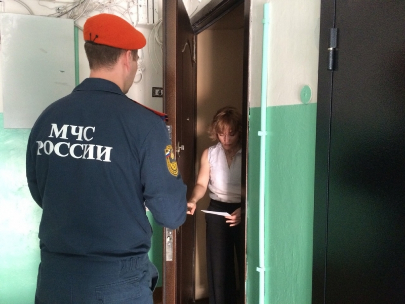 МЧС заинтересовалось жильцами многоквартирного дома на Дворянской