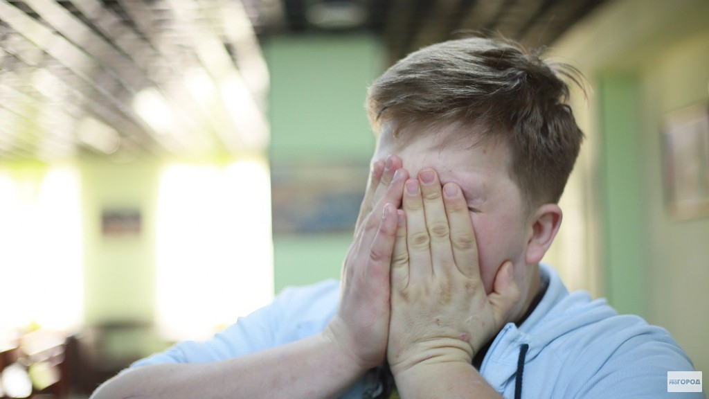 Житель Коврова втерся в доверие к незнакомцу, чтобы заполучить его телефон