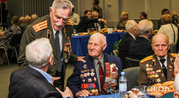 На 9 мая владимирским ветеранам подарят тушенку и "сто грамм"