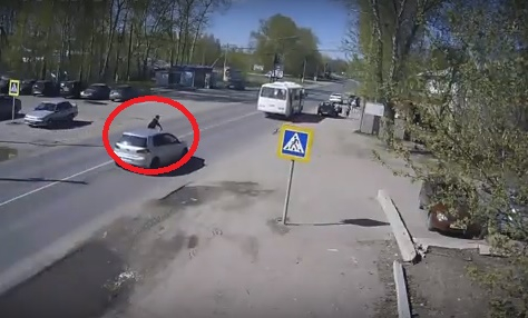 В розыск объявлен водитель, сбивший 13-летнего велосипедиста в Муроме (видео)