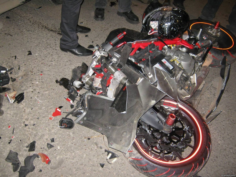 В Коврове мотоциклиста госпитализировали после столкновения с авто