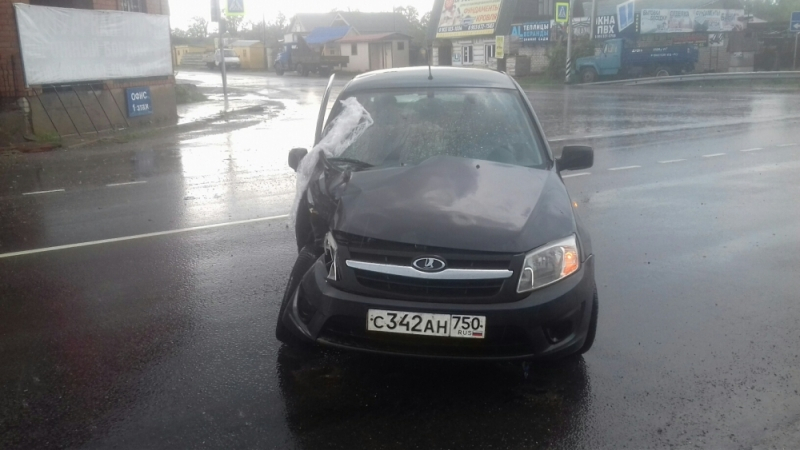 В Александровском районе грузовик столкнулся с легковым авто