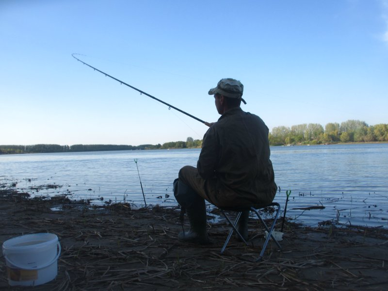 Кольчугинский рыбак стал жертвой воришек