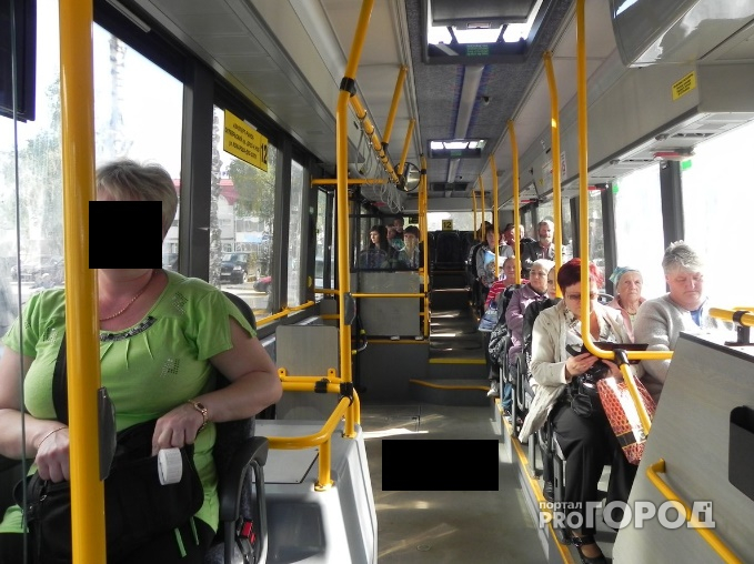 Во Владимир кондуктор вынудила пассажиров прыгать через рвоту в салоне автобуса