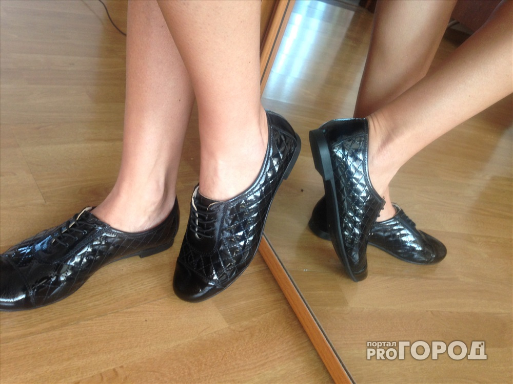 В России с 1 июня начнется эксперимент по маркировке обуви