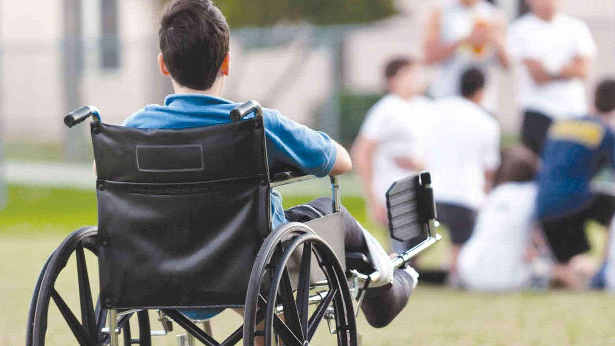Родителей детей с инвалидностью могут избавить от налога на транспорт