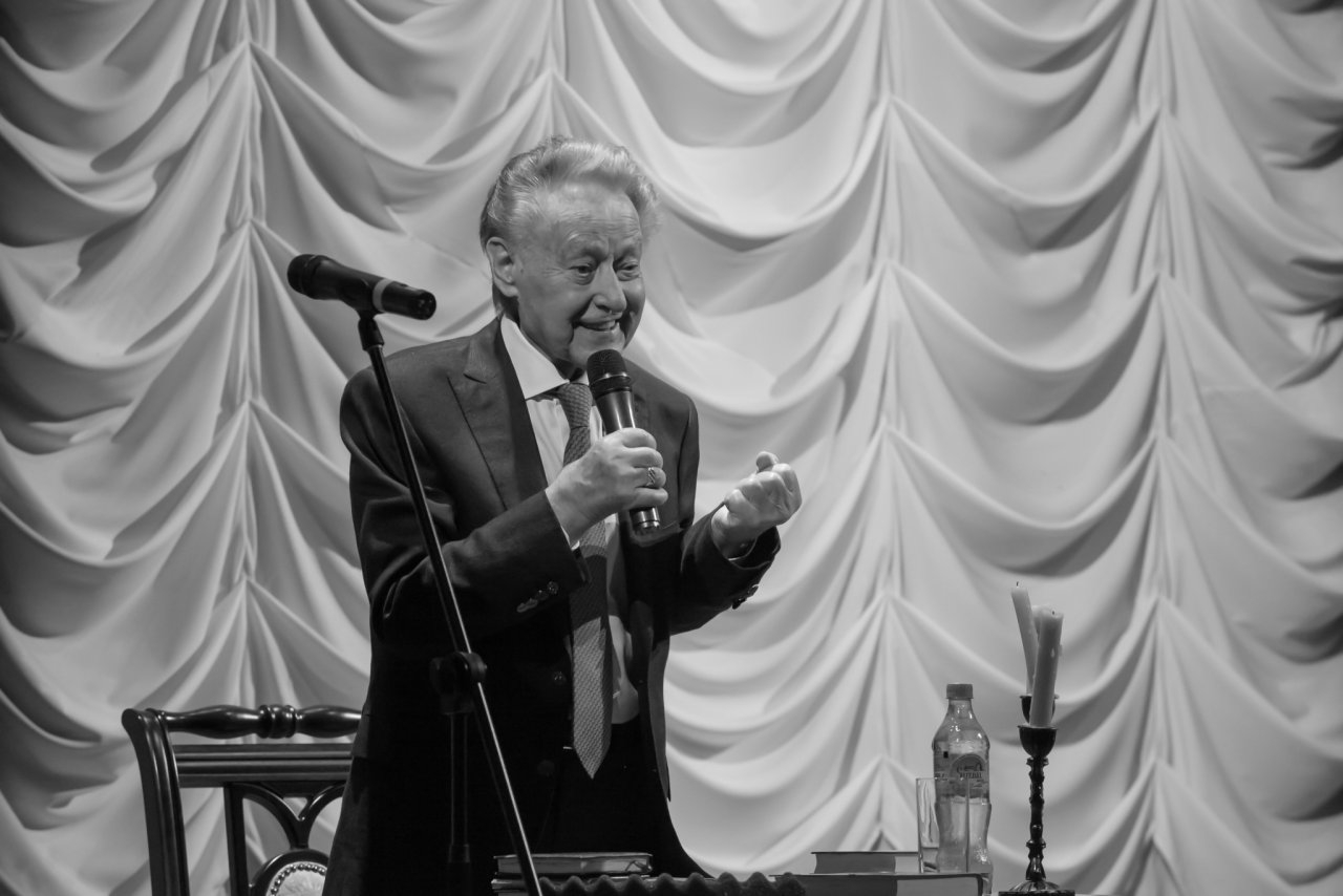 Ушел из жизни поэт Андрей Дементьев