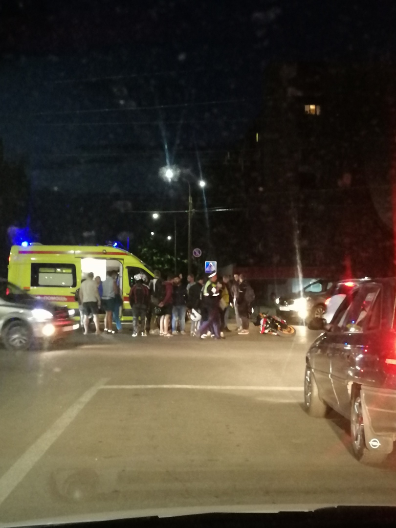 Во Владимире в ДТП с нетрезвым водителем легковушки пострадал мотоциклист