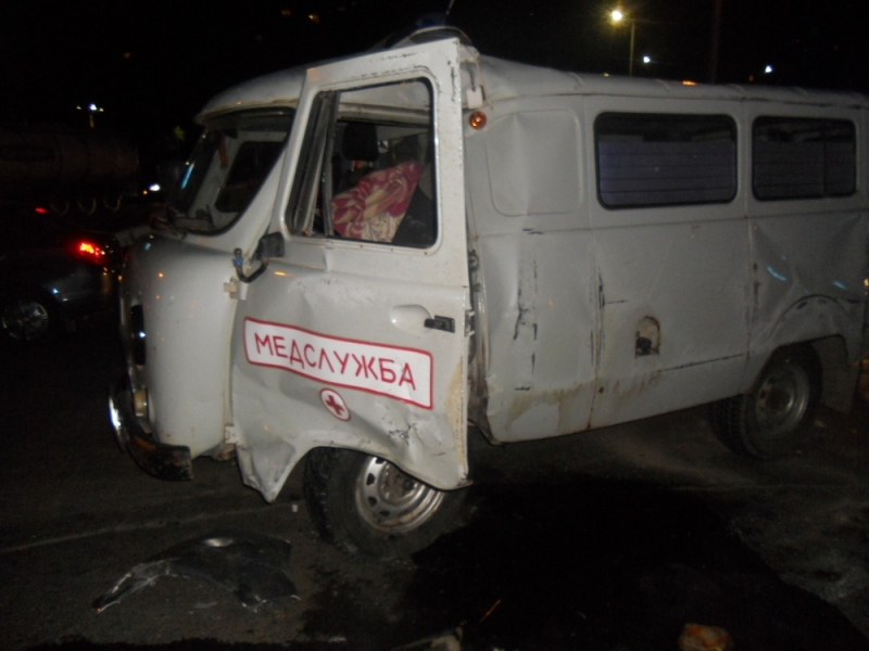 На въезде во Владимир произошло ДТП с участием машины медицинской службы