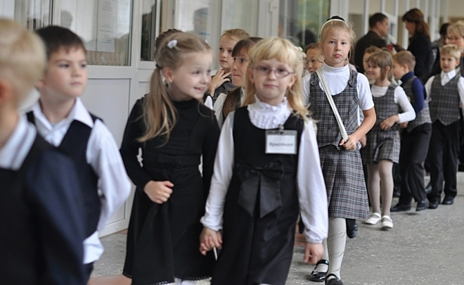 Владимирская область готова производить школьную форму для всей России