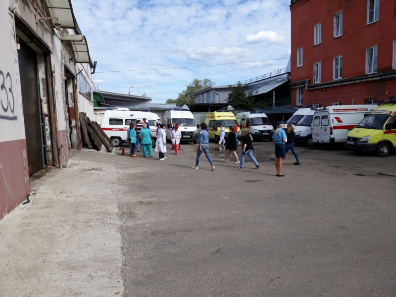 Во Владимире экстренно эвакуировали сотрудников станции Скорой помощи