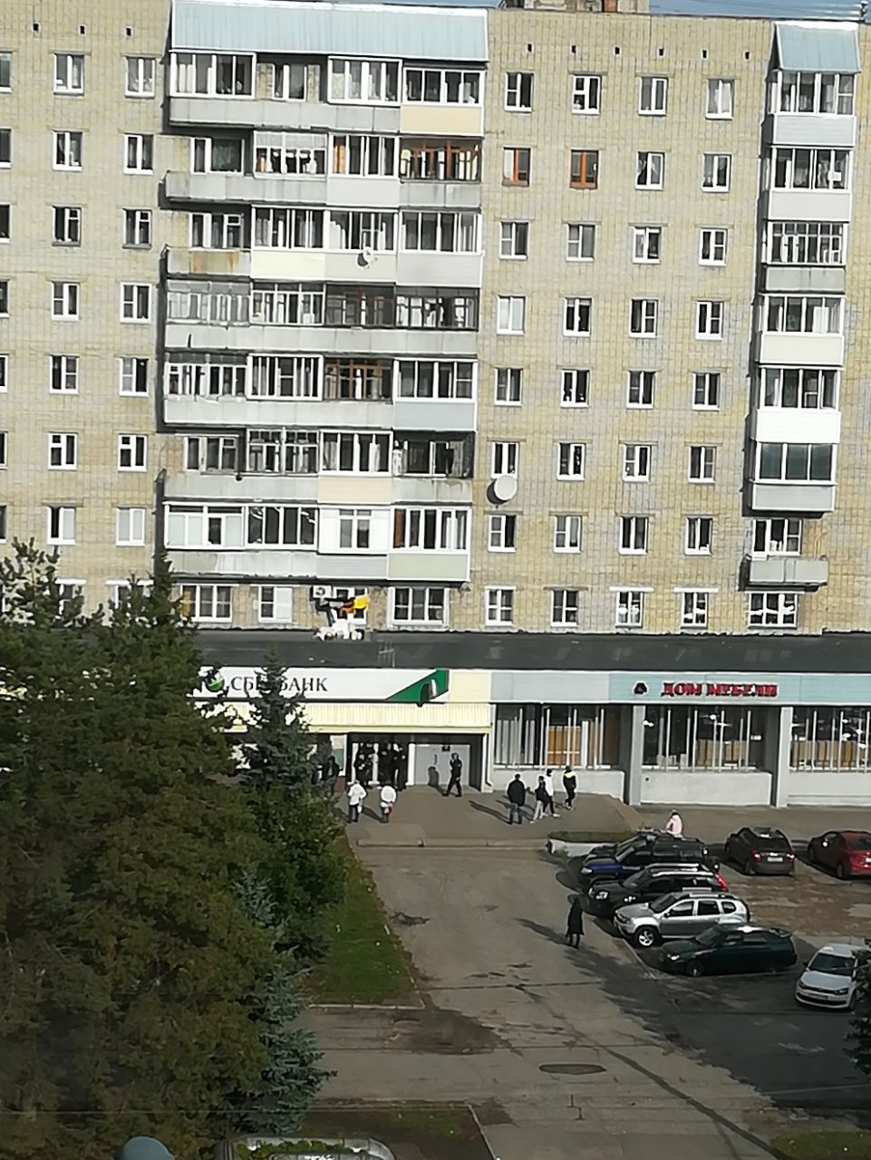 Вчера банк в Добром был оцеплен полицией