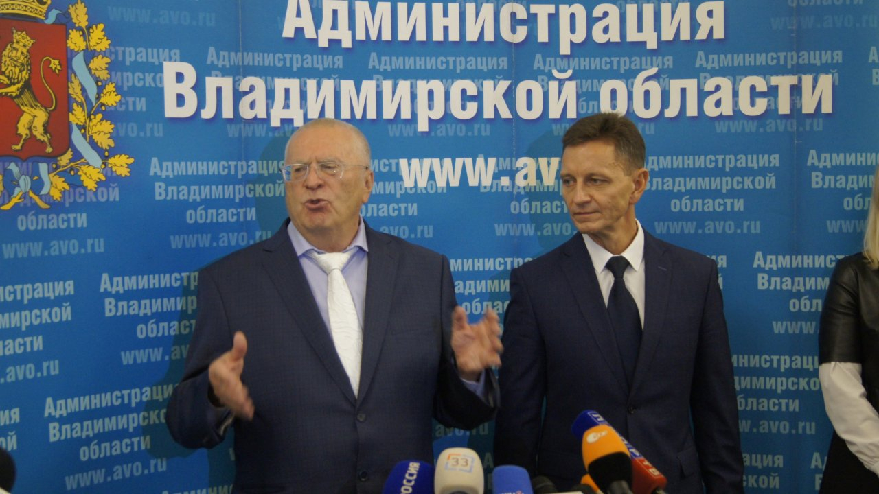 Жириновский пообещал Сипягину поддержку, СМИ - свободу, оппозиции - митинги
