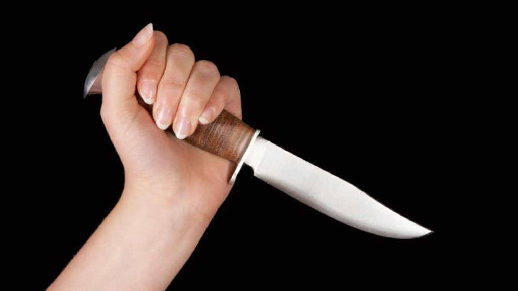 Ковровчанка заподозрила сожителя в измене и вонзила в него нож