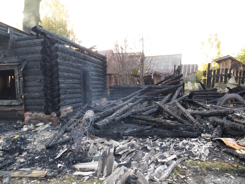 В Юрьев-Польском охранник хотел впечатлить работодателей, но спалил дом