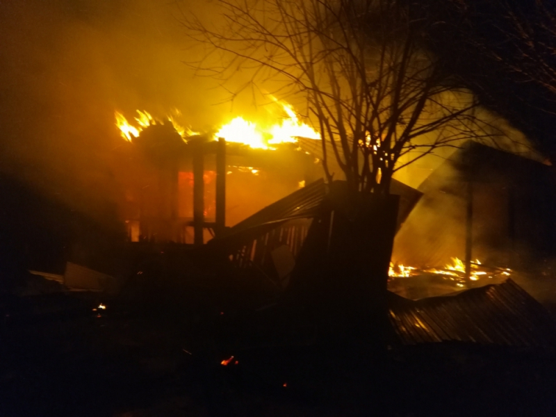 Ночью во Владимирской области случилось несколько пожаров: сгорели баня и дом