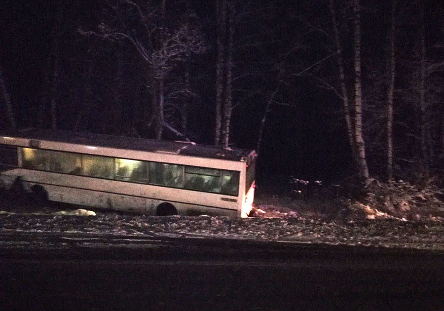Во Владимире рейсовый автобус столкнулся с «легковушкой»: есть пострадавшие