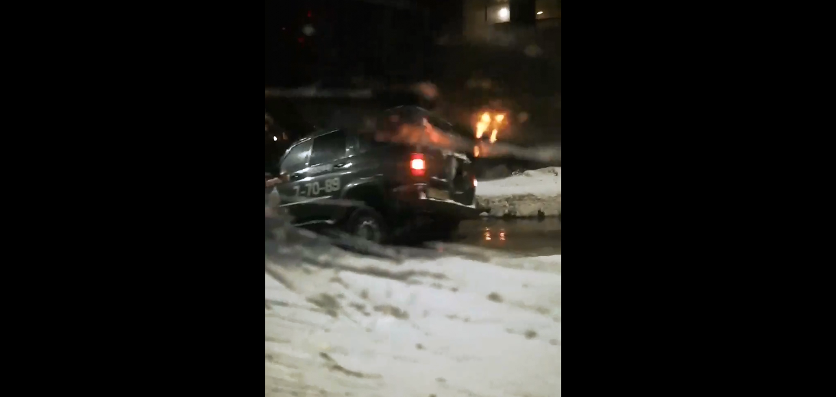 В Александрове из-за потопа автомобиль провалился под лёд (видео)