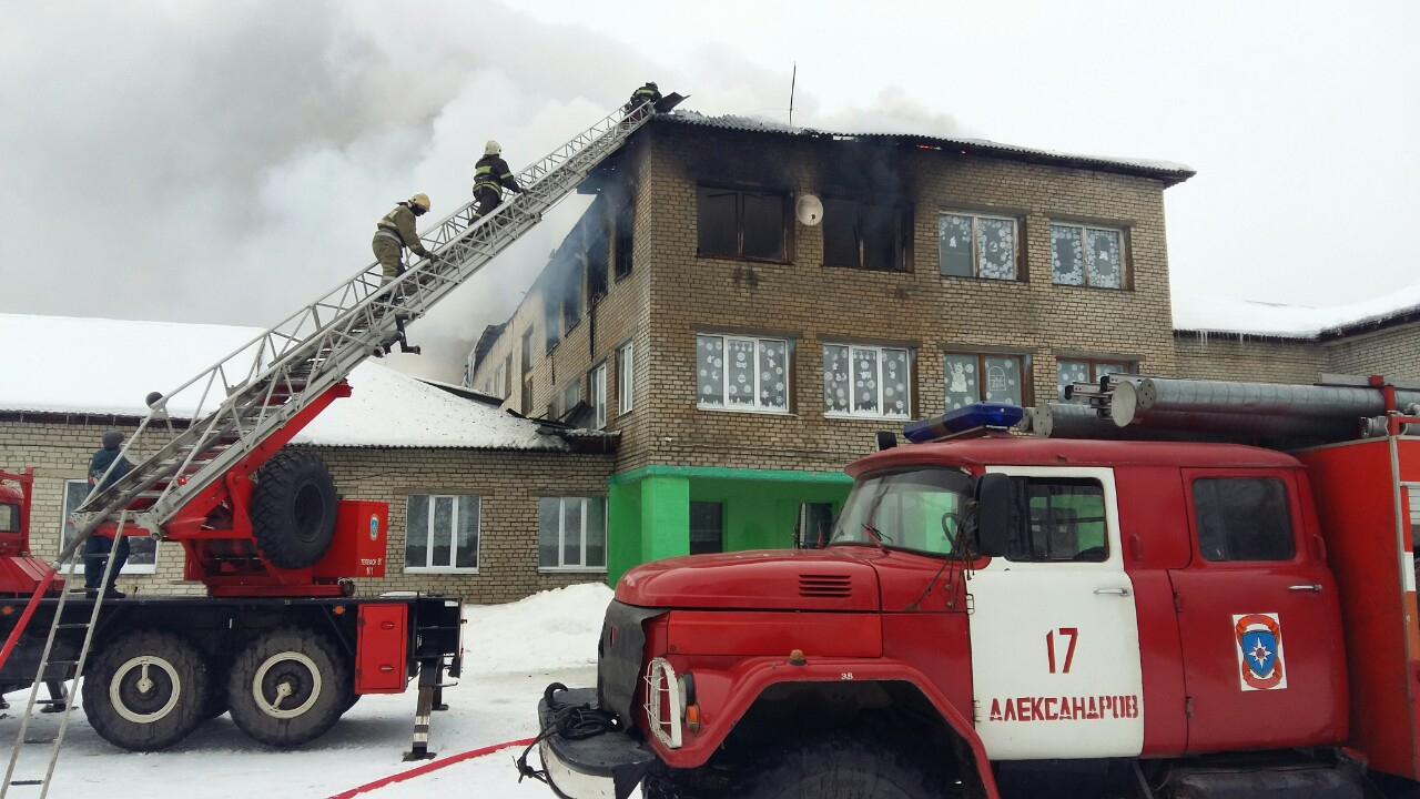 Страшный пожар в школе под Владимиром потушили: эвакуировали 80 человек