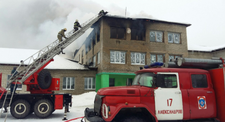 Дети вновь сели за парты школы, пострадавшей от пожара под Александровом