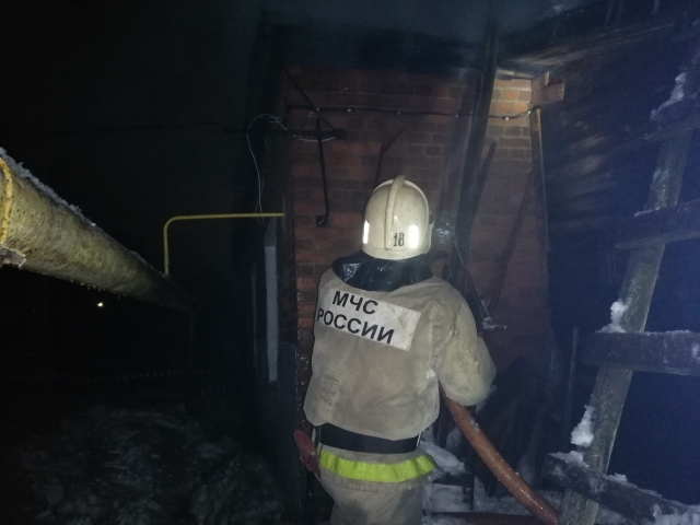 На пожаре в жилом доме под Вязниками пострадал человек