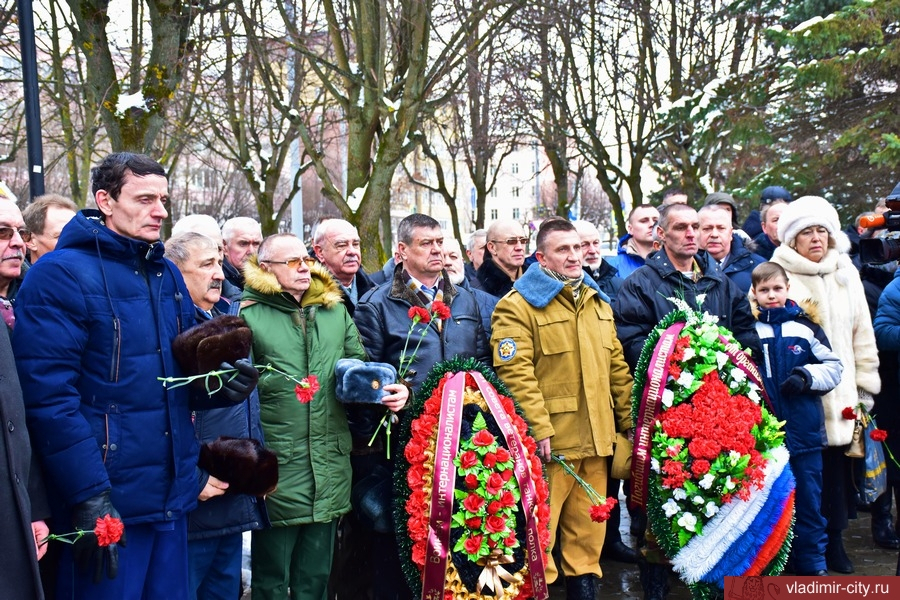 Владимирцы почтили память героев войны в Афганистане