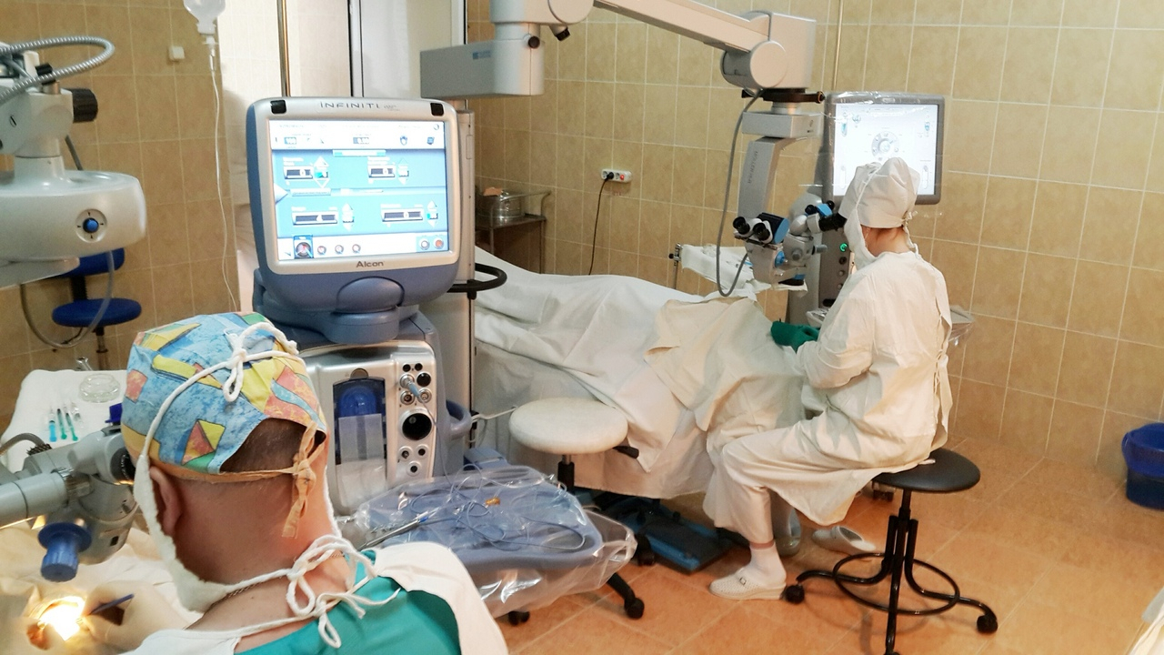Владимирские офтальмологи провели 2300 операций по восстановлению зрения