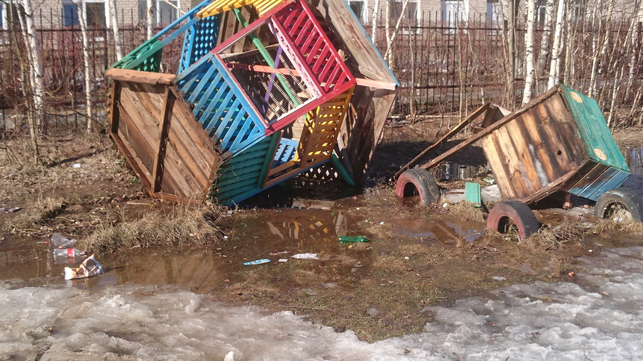 В посёлке Никологоры снесли детскую площадку, построенную самими жителями
