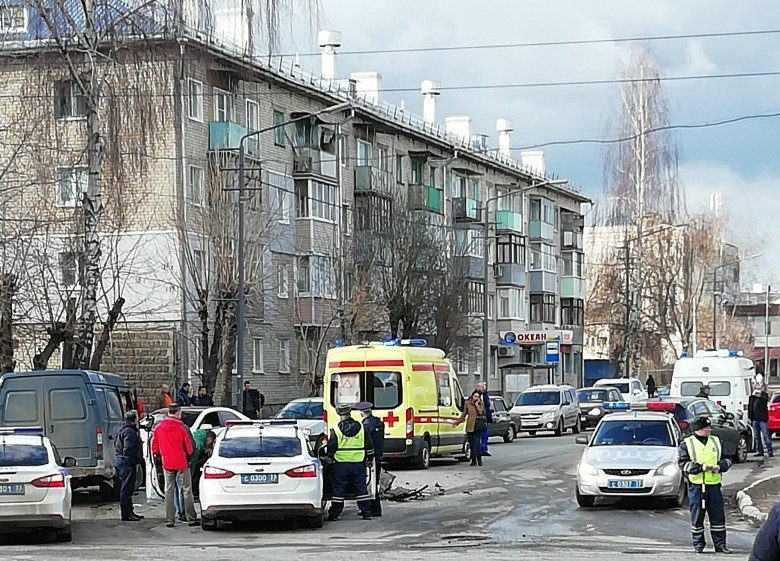 8 человек пострадало в ДТП с иномаркой и "ГАЗелью" в Муроме