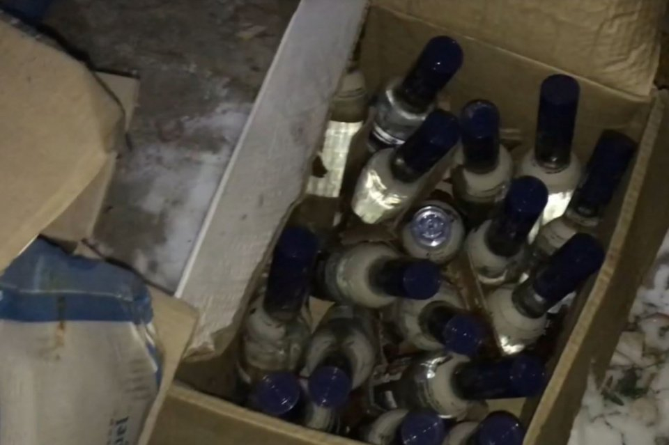 В муромском кафе "Находка" обнаружили поддельную водку и коньяк