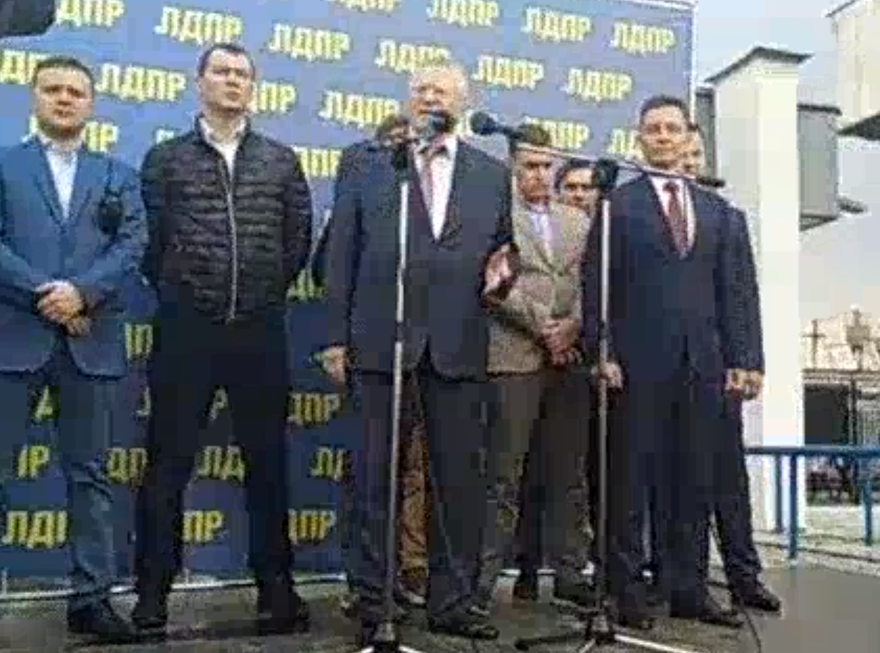 Жириновский прибыл во Владимир. Что пообещал горожанам лидер ЛДПР? ВИДЕО