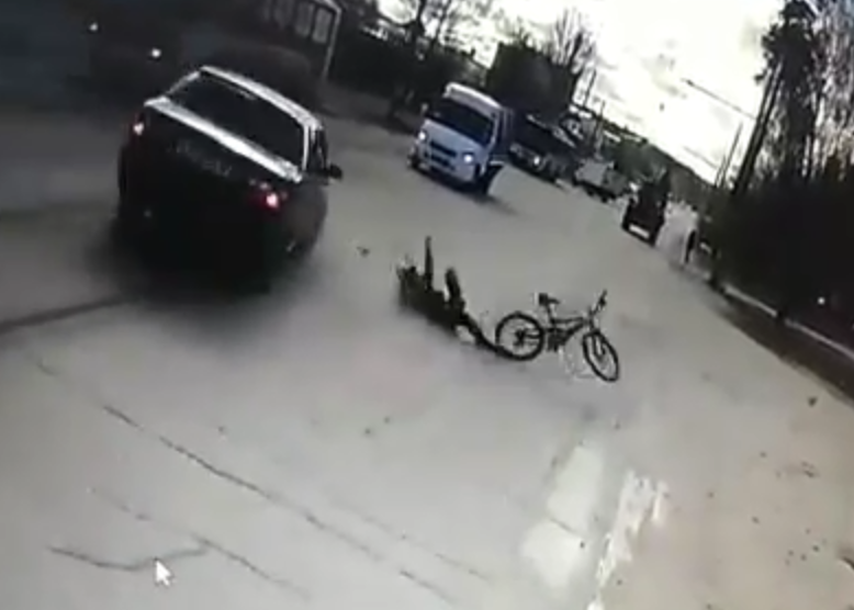 В Коврове водитель сбил ребёнка на пешеходном переходе и сбежал