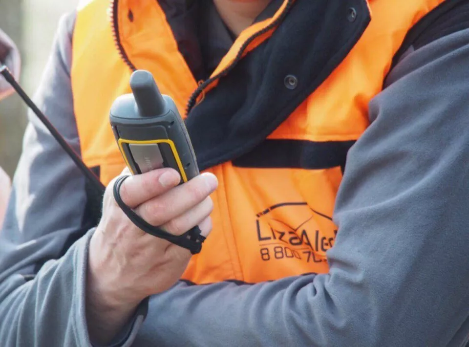 Фото к статье: "Лиза Алерт" научит желающих работать с компасом и не только