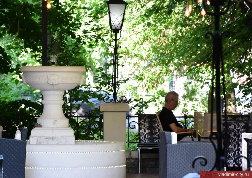 Более 50 летних кафе во Владимире ожидают гостей с июня