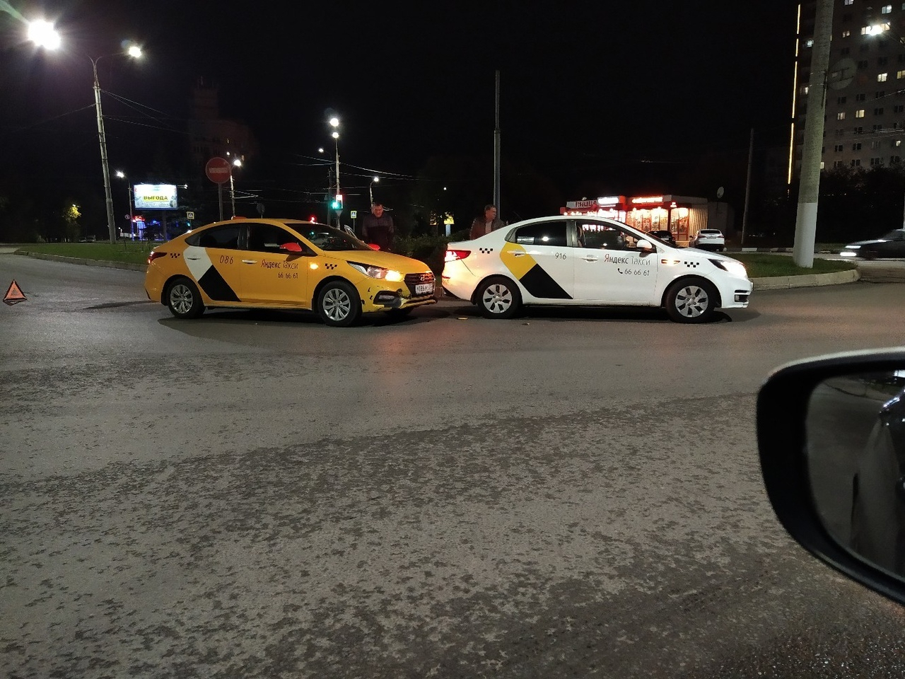 «Заказ что ли не поделили?»: баттл таксистов во Владимире