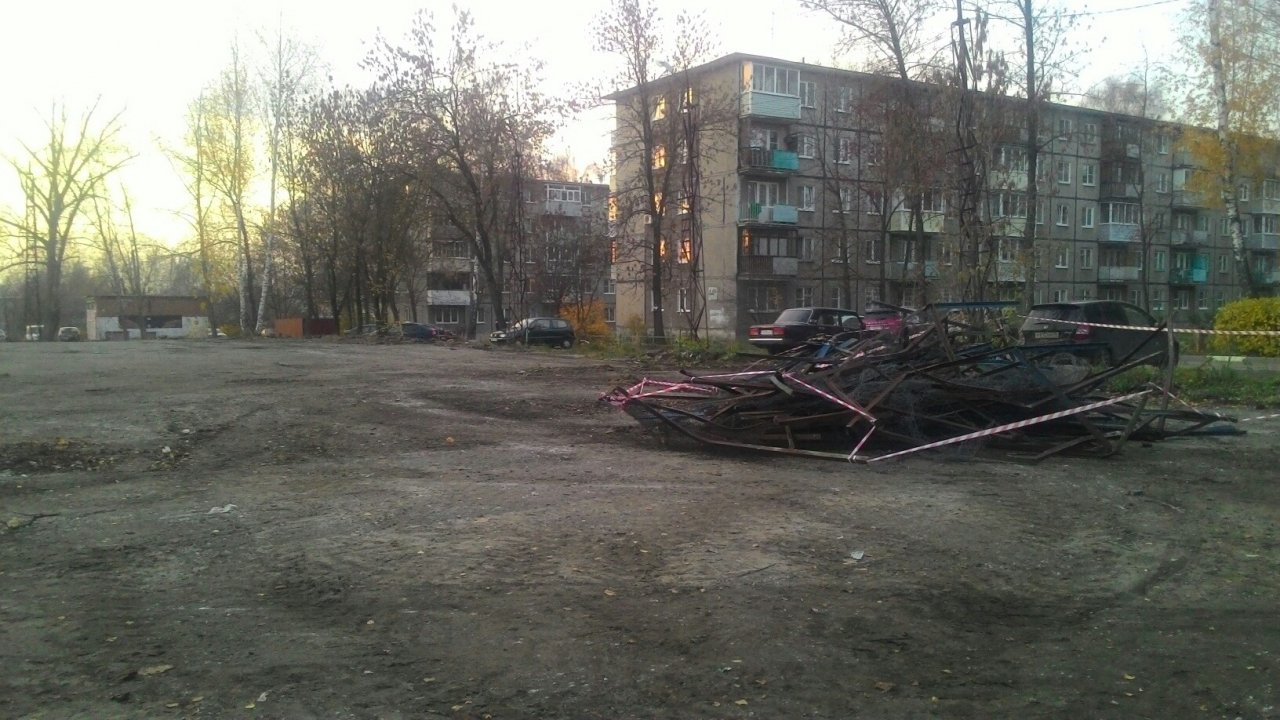 Во Владимире сломали несколько хоккейных площадок