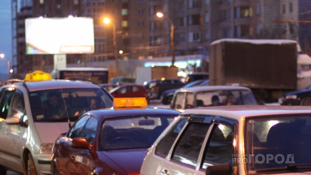Владимирские таксисты устроили забастовку