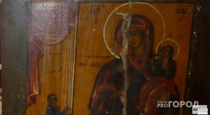 В Вязниках мужчина залез в чужой дом ради иконы